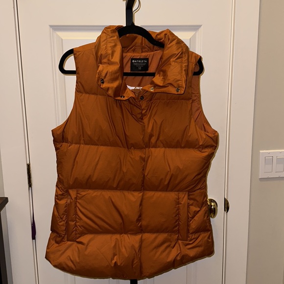 ATHLETA women’s Downtown Vest - Picture 10 of 17